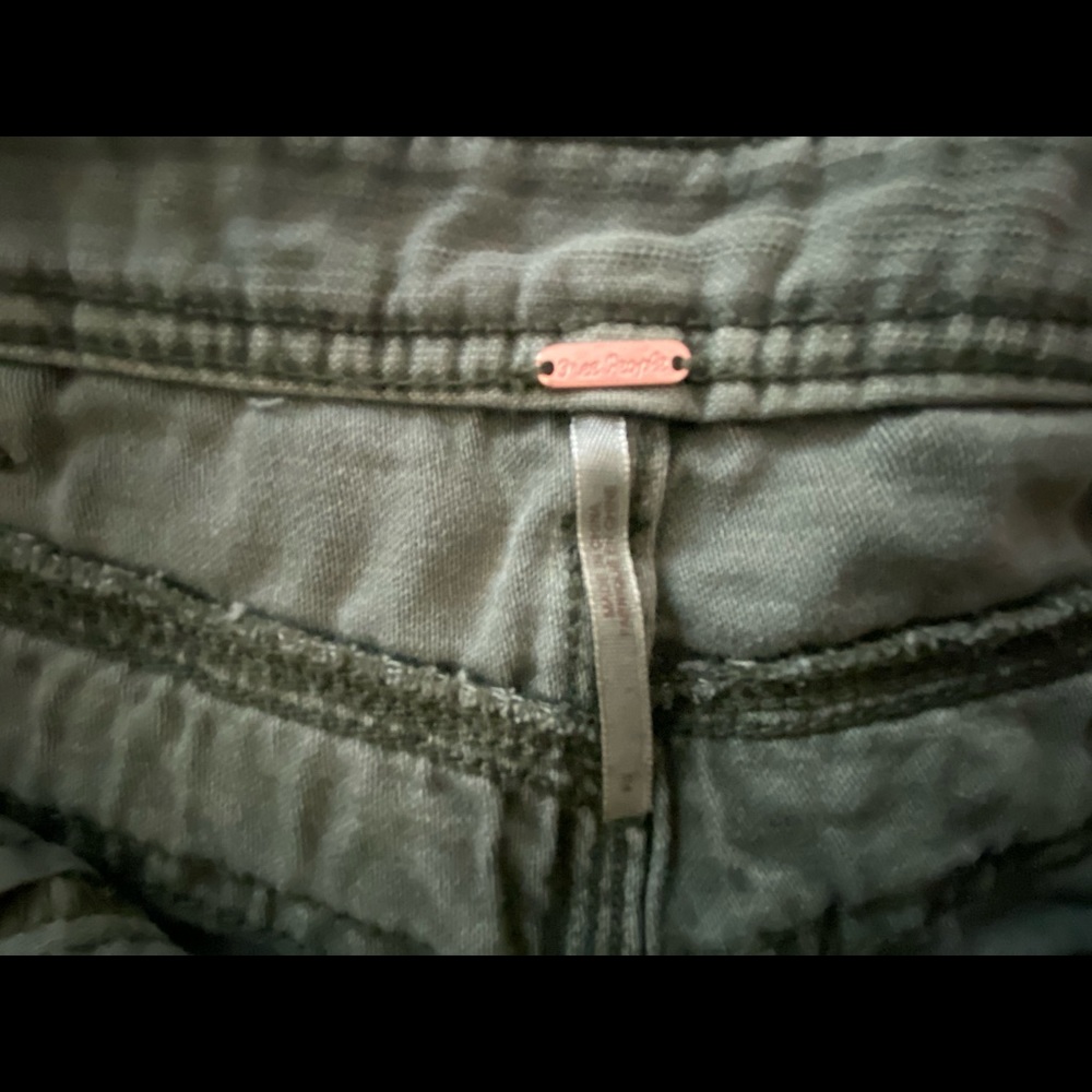 NWT Free People Cargo Shorts - Picture 5 of 6